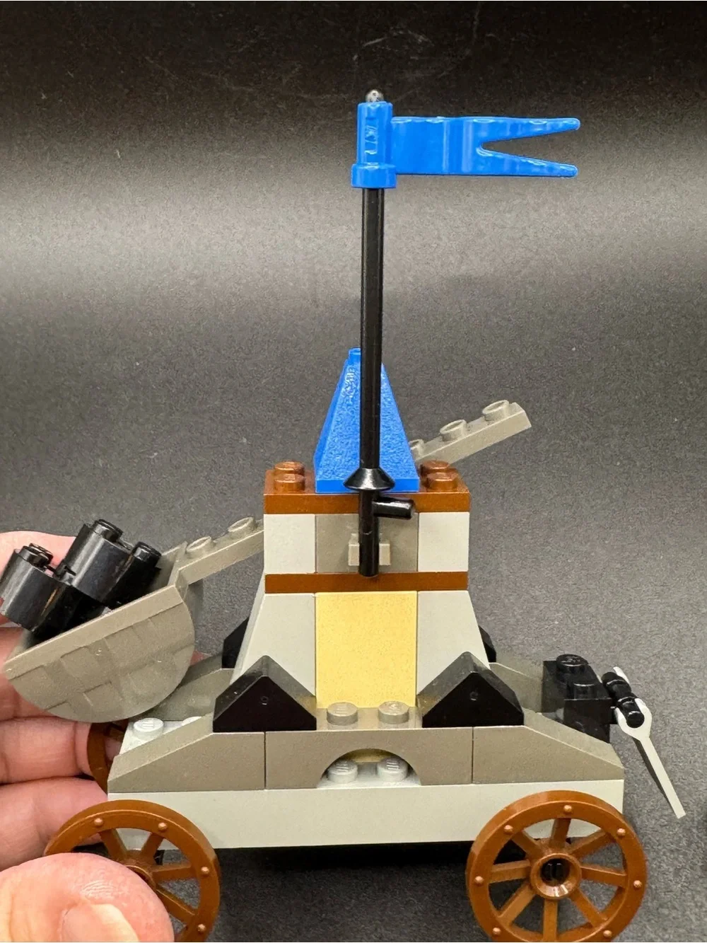 VTG Y2K Lego 4816 Knights Kingdom 1 Knight's Catapult NEAR Complete W/ 1 Fig